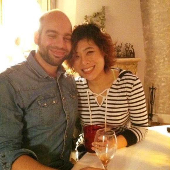 Profile Picture of Andrewand Xiaru (@fatazhang) on Poshmark
