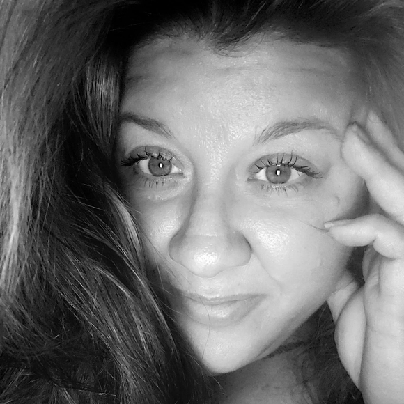 Profile Picture of Tabitha Guertler (@tabithaguertler) on Poshmark