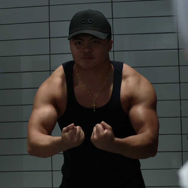 Profile Picture of   iykyk🤫...drop a follow if... (@yellow.mamba) on Tiktok