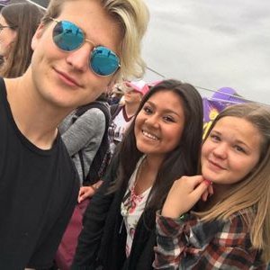 Profile Picture of Roxanne Cain (@roxaayfoxaay) on Twitter