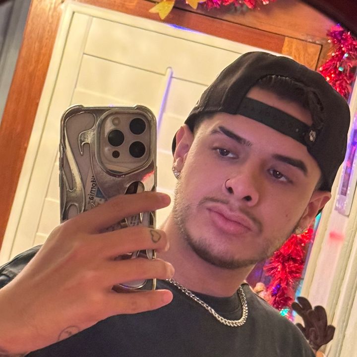 Profile Picture of DennisCastro (@dennis.castro) on Tiktok