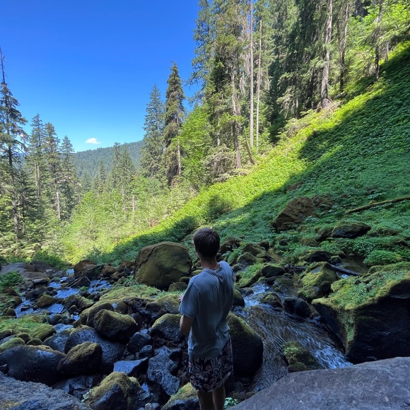 Profile Picture of Pierce Maclauchlan (@piercemac3) on Poshmark