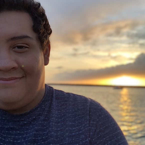 Profile Picture of James Rincon (@rincon200) on Poshmark