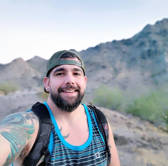 Profile Picture of Scott Slocum (@dexterooski) on Poshmark