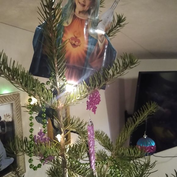 Profile Picture of Katie Deweert (@mrsbadnes) on Poshmark