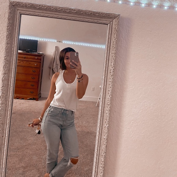 Profile Picture of Adaiah Lane (@adaiahfaith) on Poshmark