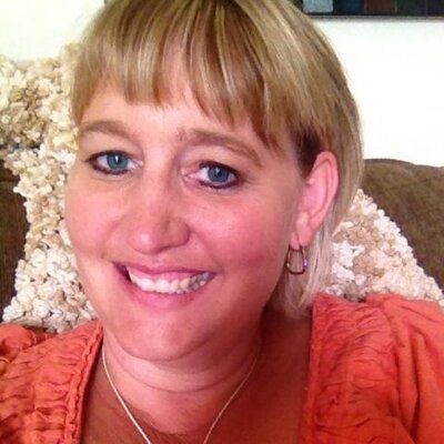 Profile Picture of Michelle Paulson (@mickandj1) on Twitter