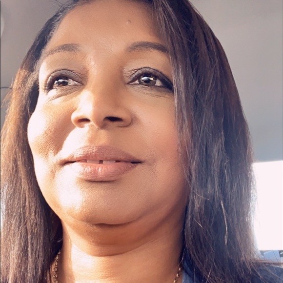 Profile Picture of Nancy Balmir (@nlbalmir) on Poshmark