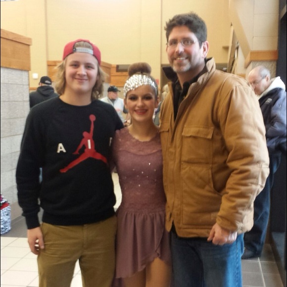 Profile Picture of Lydia Rosengren (@lydiarosengren) on Poshmark