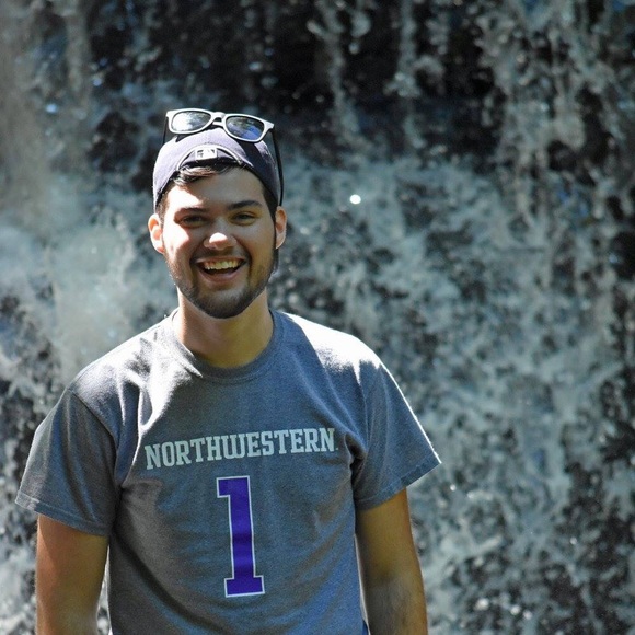 Profile Picture of Alex Havens (@amhavens110) on Poshmark