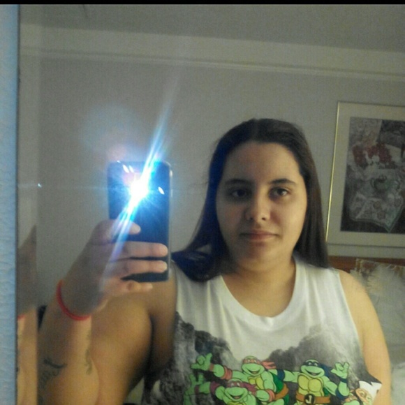 Amarylis Quinones - Poshmark Profile Picture of Amarylis Quinones (@lizzy1990) on Poshmark