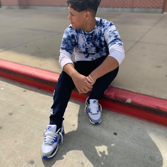 Profile Picture of Michael Romero (@michaelromer257) on Poshmark