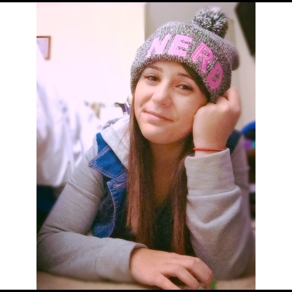 Profile Picture of Tabitha Arbogast (@tabitha_paige) on Poshmark