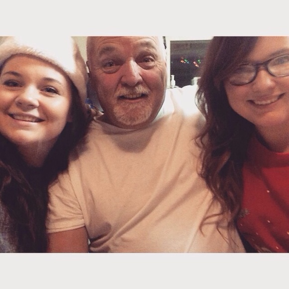 Profile Picture of Maddie Fosson (@maddiefosson) on Poshmark