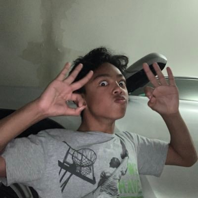 Profile Picture of Markimoo_cbt (@MarkEsteves7) on Twitter