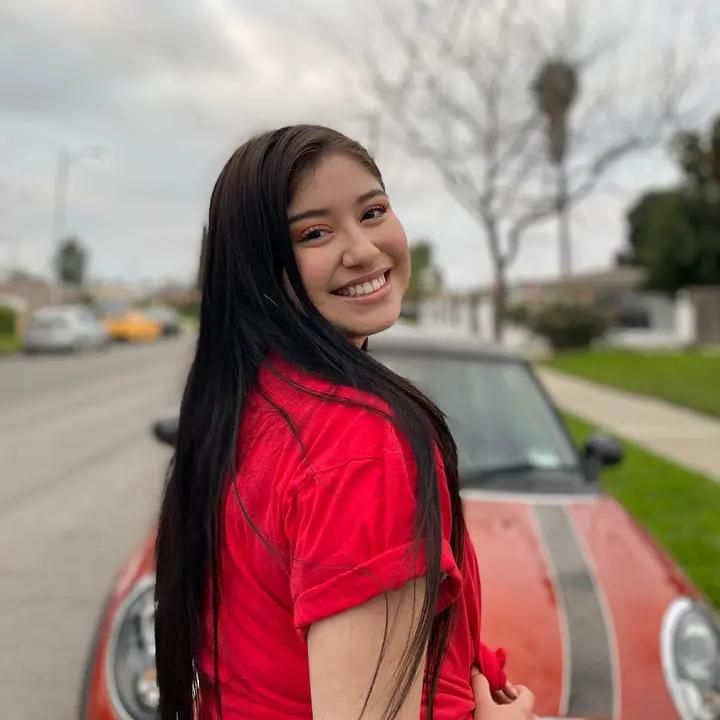 Maxine Keats - Tiktok Profile Picture of Maxine Keats (@maxinexkeats) on Tiktok