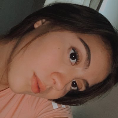 Profile Picture of Sam (@daniela_ar_na) on Twitter