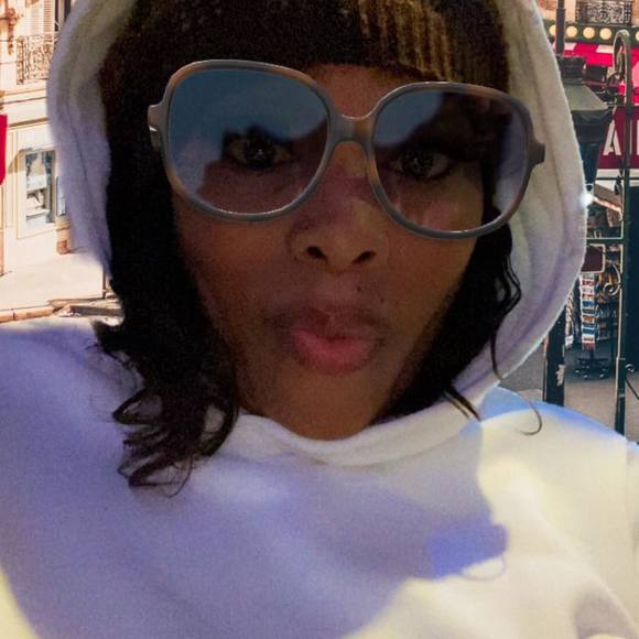 Profile Picture of Yolanda Thornton (@mstunnie0715) on Poshmark