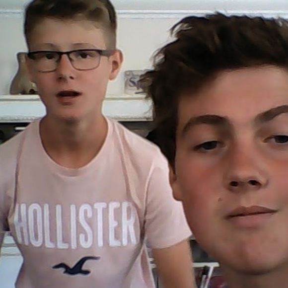 Profile Picture of Aaron Vanbelle (@aaronvanbelle00) on Poshmark