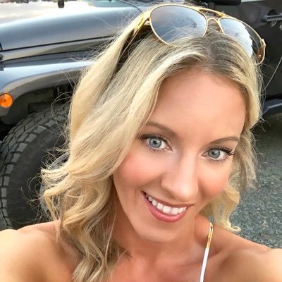 Profile Picture of Krista (@DebboldKristina) on Twitter