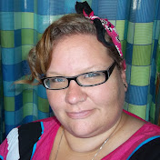 Profile Picture of Tori Douglas (@FyreFlye17) on Youtube