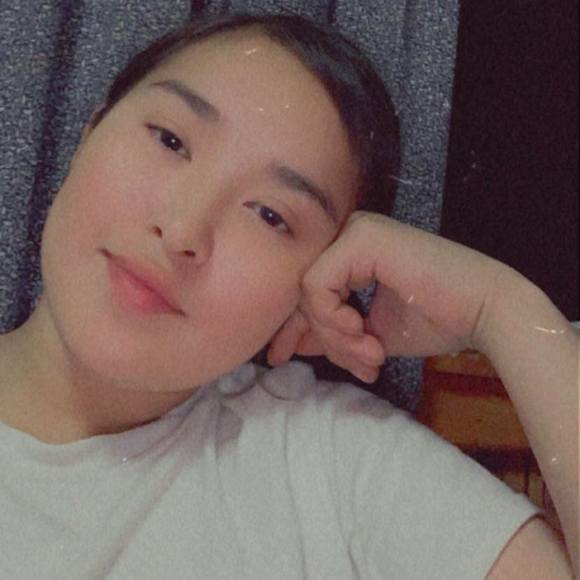 Profile Picture of Kayla Greist (@kaylagreist) on Poshmark