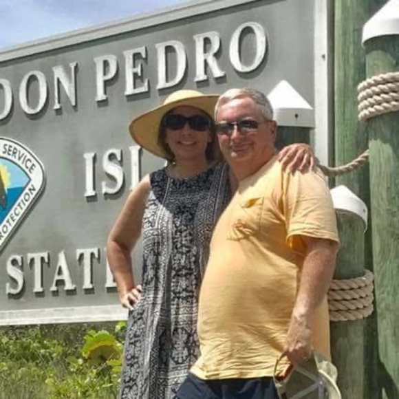 Profile Picture of Lisa Brummett sullivan (@lisaksullivan65) on Poshmark