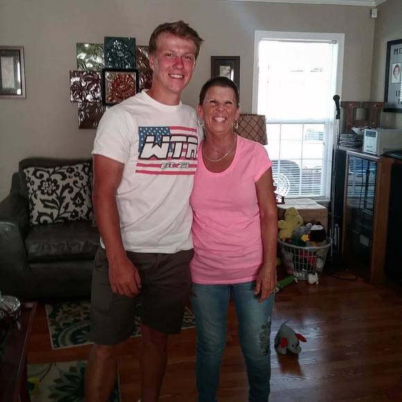 Profile Picture of David Hensley (@d_hensley123) on Poshmark