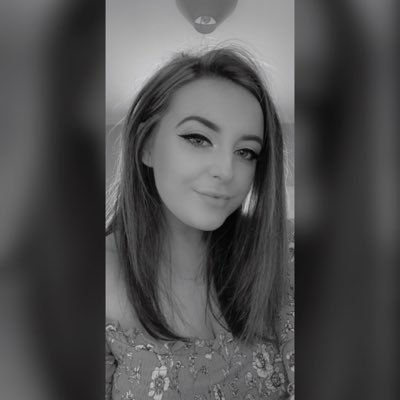 Profile Picture of Nicole (@NicoleWalsh__) on Twitter