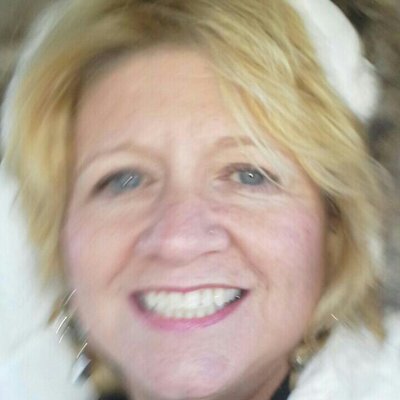 Profile Picture of Lynda Hensel (@4893d349198548b) on Twitter