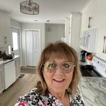 Profile Picture of Jocelyne Rousselle (@jocelynerousselle) on Instagram