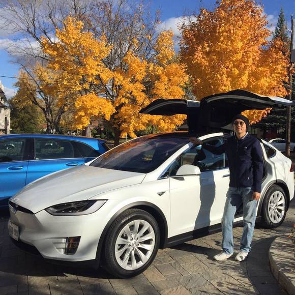 Profile Picture of Dennis Yung (@dennisyungcm) on Poshmark