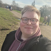 Profile Picture of Alex Roberts (@alexrobertssings) on Youtube