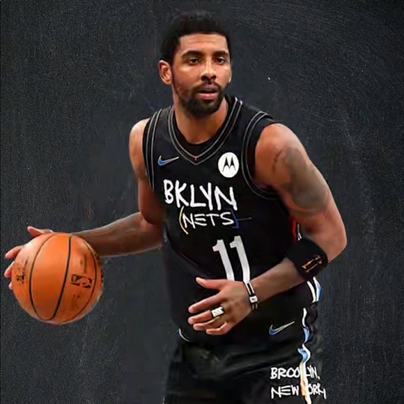 Profile Picture of Royce Mosley (@royce5) on Poshmark