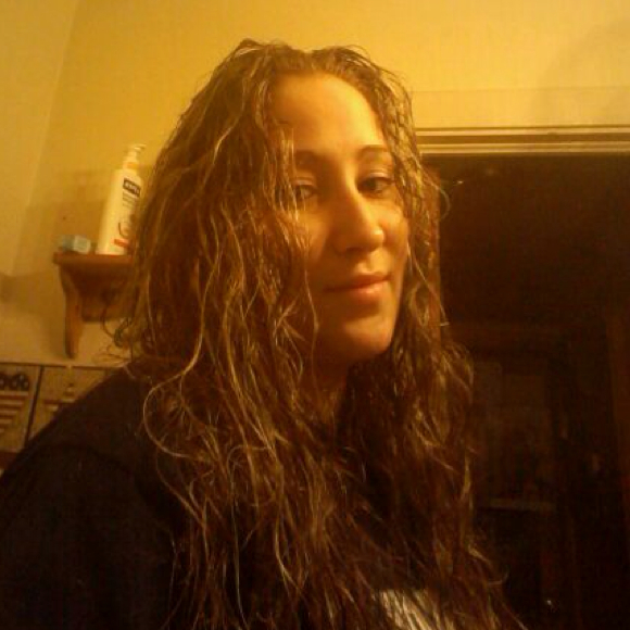 Profile Picture of Amanda Fader (@amanda2007) on Poshmark