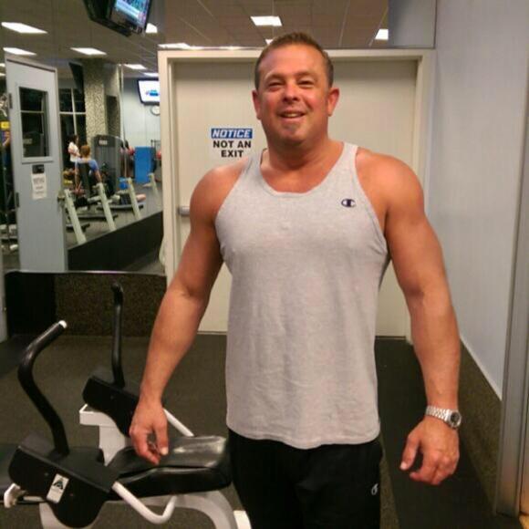 Profile Picture of Steven Cottrell (@harrisonpaint) on Poshmark