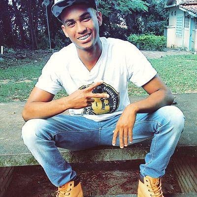 Profile Picture of Lucas Farias (@12lucasfarias) on Twitter