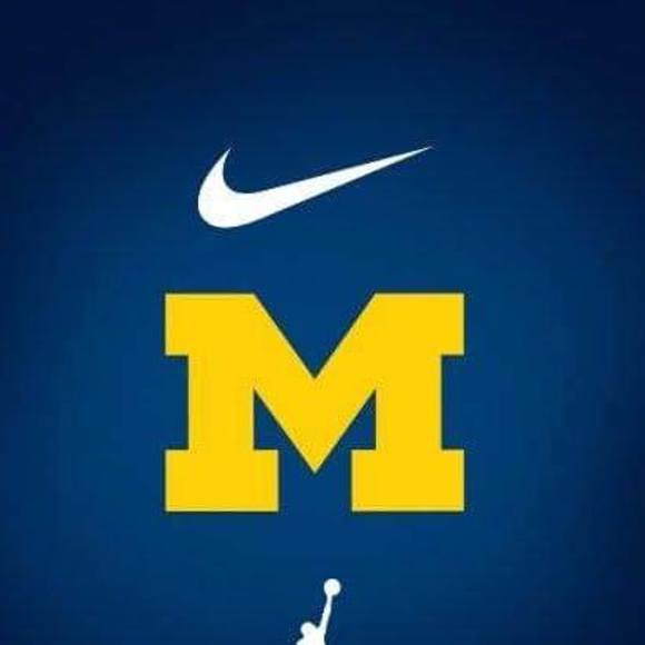 Raymond Lauwers - Poshmark Profile Picture of Raymond Lauwers (@digitaltvgm) on Poshmark