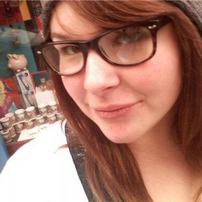 Profile Picture of Carly Byers (@CarlyxDarling) on Twitter