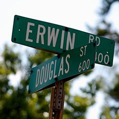 Profile Picture of Doug Erwin (@dougerwin_) on Tiktok