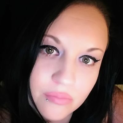 Profile Picture of Crystal Duncanon Twitter