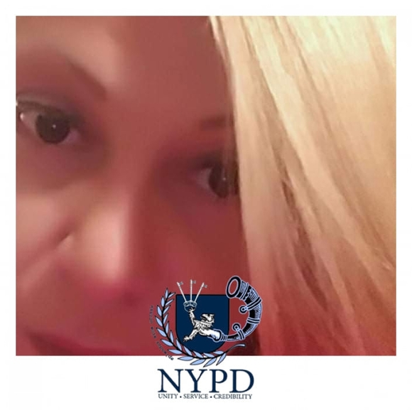 Profile Picture of Yuliya Marder (@yuliyamarder) on Poshmark