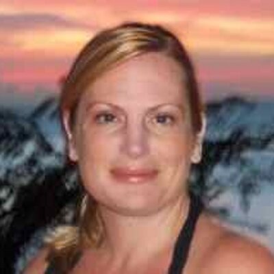 Profile Picture of Laura Reese (@smartlit1) on Twitter