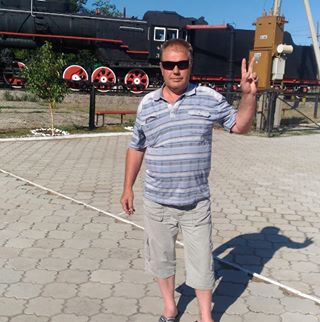 Profile Picture of Евгений Деревянко (@&) on Facebook