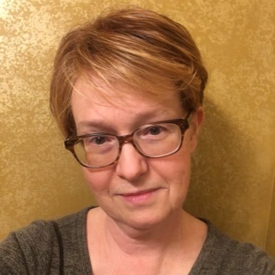Profile Picture of Joanne Paulson (@JoanneMaxine) on Twitter