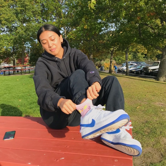 Profile Picture of Tenzin Lodoe (@tenzinlodoe) on Poshmark