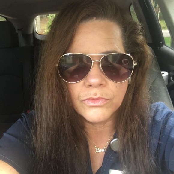 Profile Picture of Lori Gladden hester (@keanlu3) on Poshmark