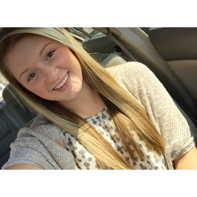 Profile Picture of Caitlin Hull (@cait_hull) on Twitter
