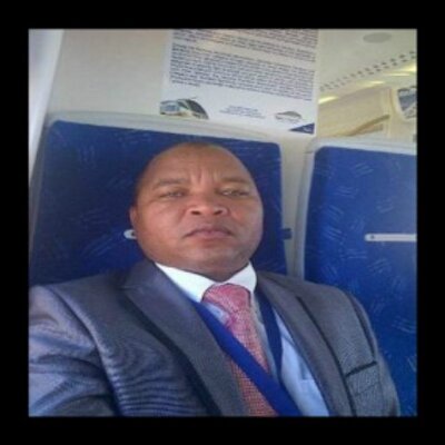 Profile Picture of Mana Albert (@albertcyr) on Twitter