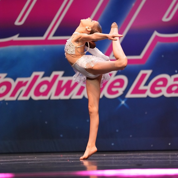 Profile Picture of Kristina Scalesi (@kbiamonte) on Poshmark